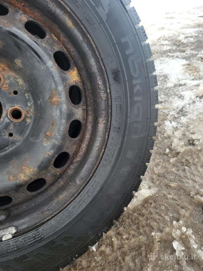 Parduodamos žieminės Nokian dygliuotos padangos - nuotraukos Nr. 2