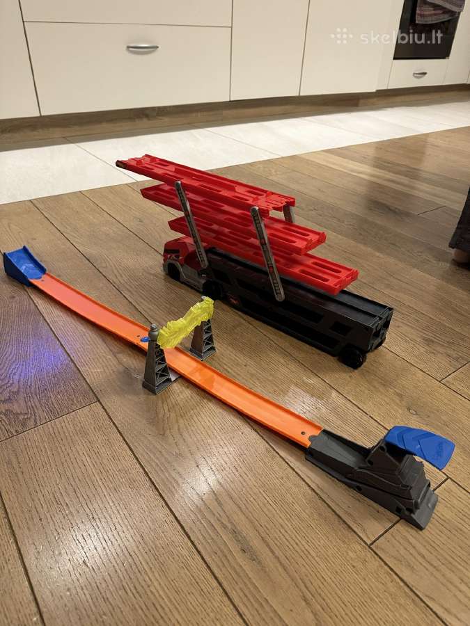 Hot wheels rinkinys