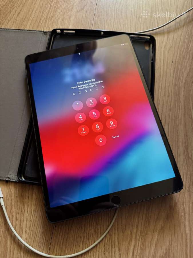 Apple iPad (A2123) Air 32019 su sim