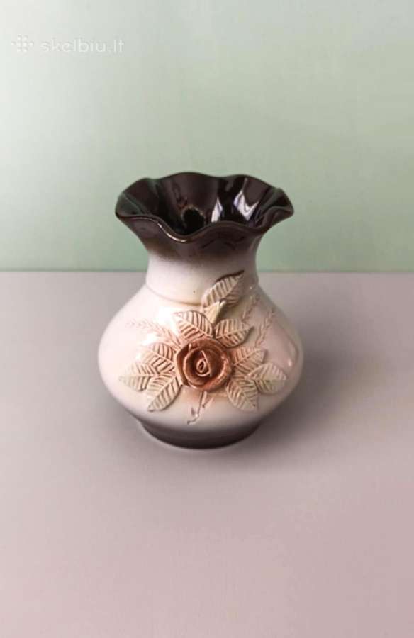 Keraminė vaza, 14cm aukštis