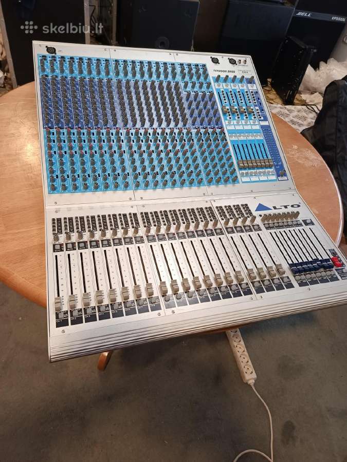 Koncertinis pultas Alto Typhoon 2400 - nuotraukos Nr. 4