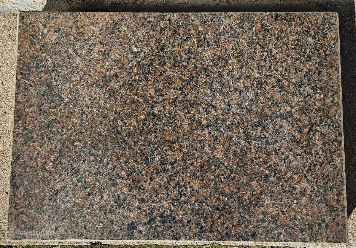 Plokštė iš Granito 50x35x4,5cm.