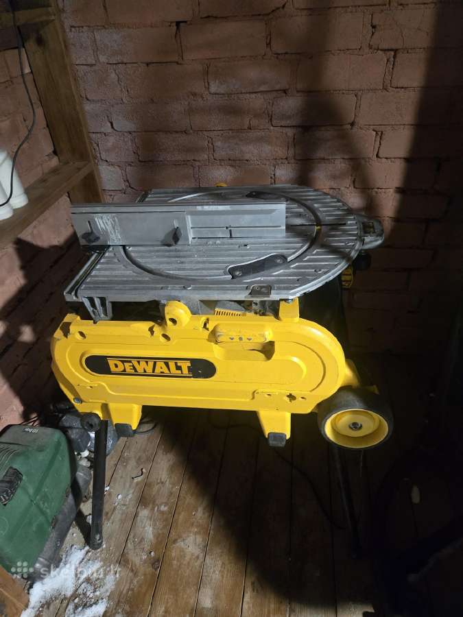 Dewalt