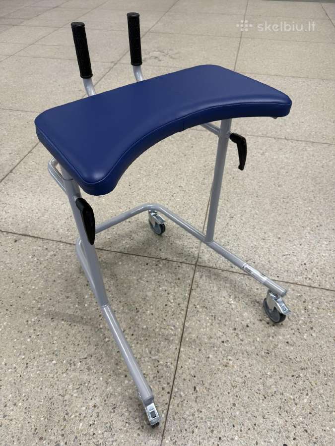 Vaikštynė su atrama/staliuku rankoms