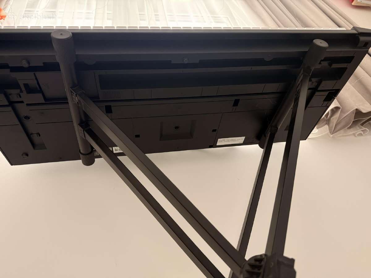 Sintezatorius Yamaha Psr-e463 su stovu - nuotraukos Nr. 5