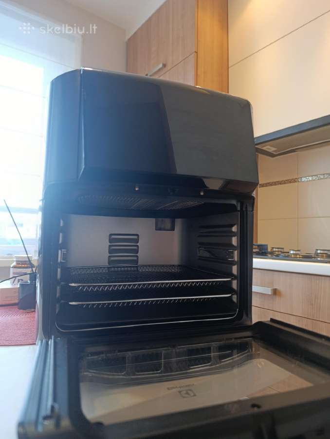 Electrolux Explore 6 Air Fryer Oven