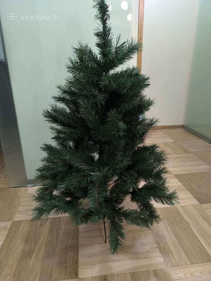 Dirbtinė eglė 120 cm