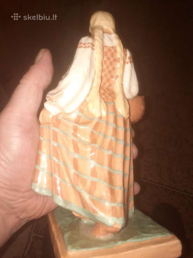 Kauno dailes statulele. - nuotraukos Nr. 2