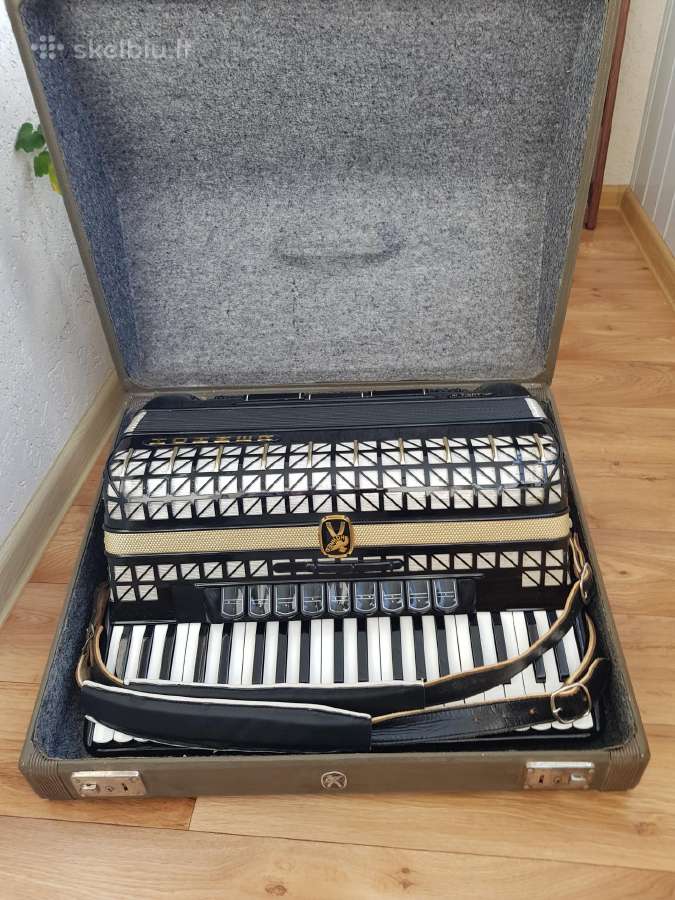 Akordeonas Hohner Atlantic III