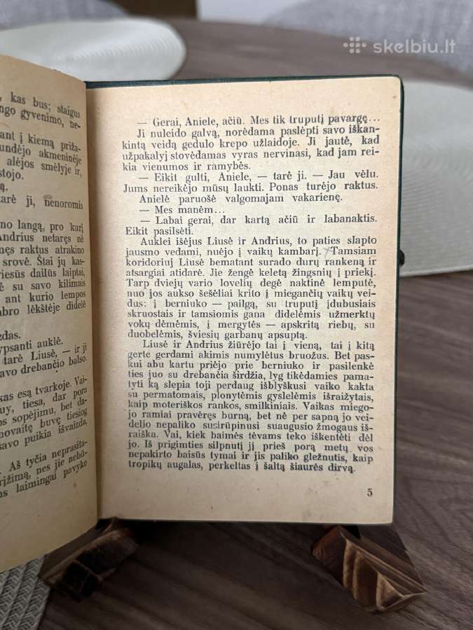 Užčiauptos lūpos 1929 m. - nuotraukos Nr. 3