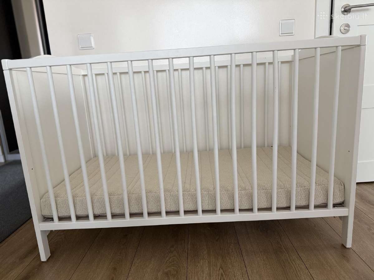 Ikea lovytė kūdikiui Smagora ir Lono čiužinys