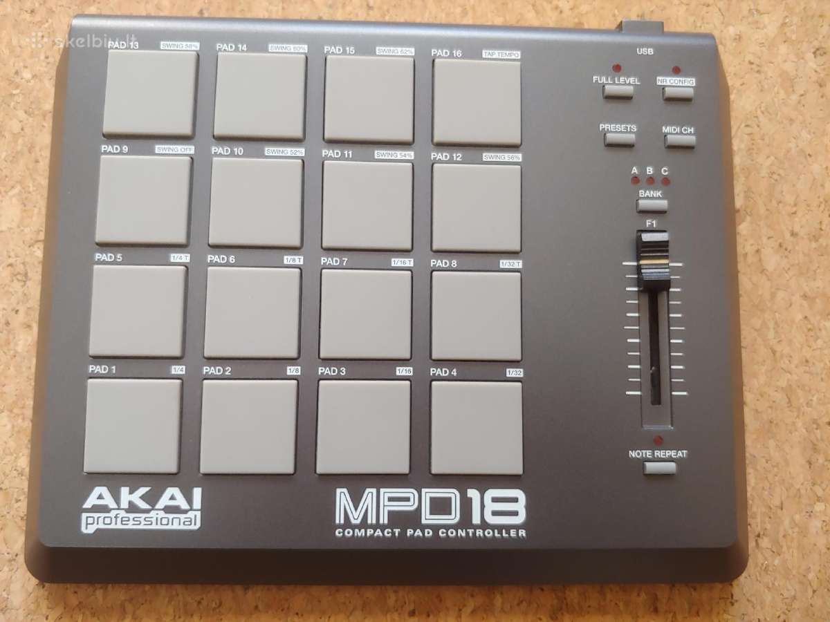 Akai Mpd18