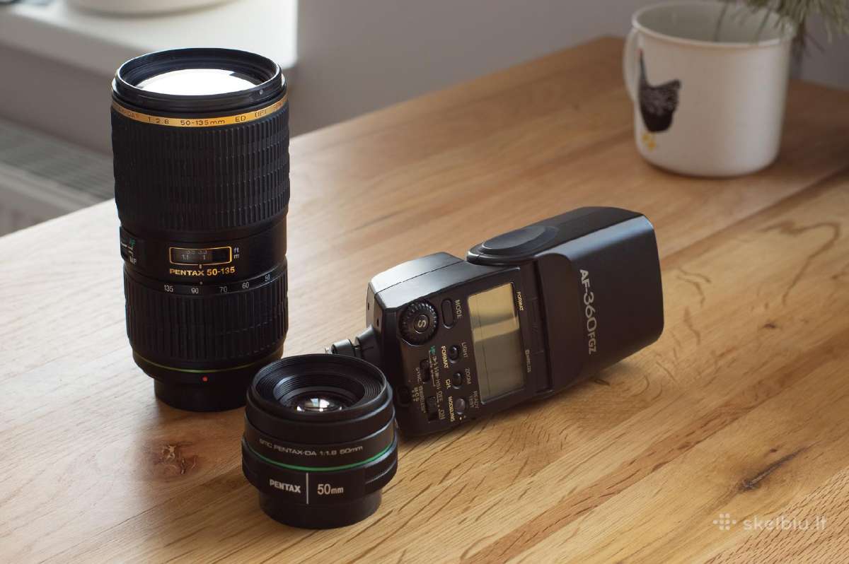 Pentax 50-135mm, 50mm 1.8, Af360 blykstė - nuotraukos Nr. 3
