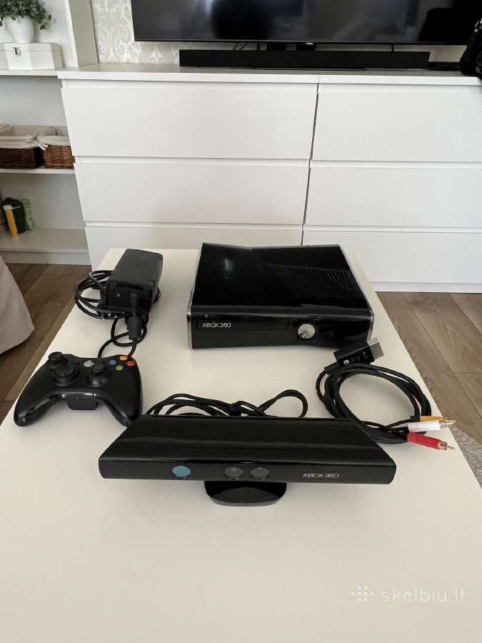 Xbox 360 S + Kinect kamera