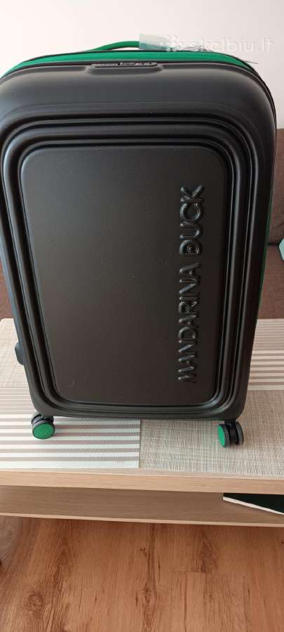 Mandarina Duck lagaminai