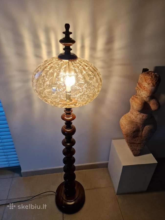Vintažinis mid century tikmedžio masyvo toršeras - nuotraukos Nr. 15