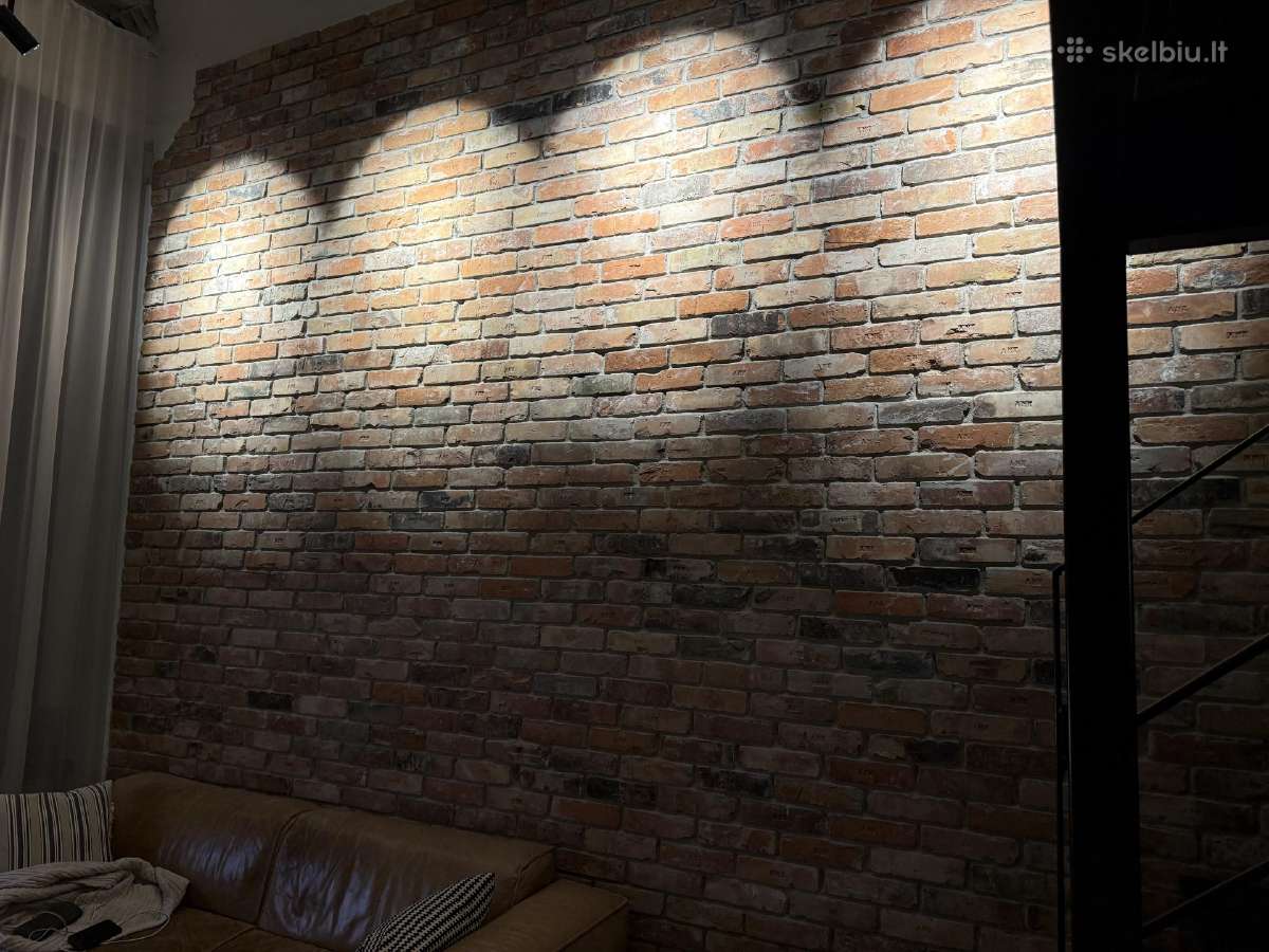 Senovinės plytos, su antspaudais, pilno molio