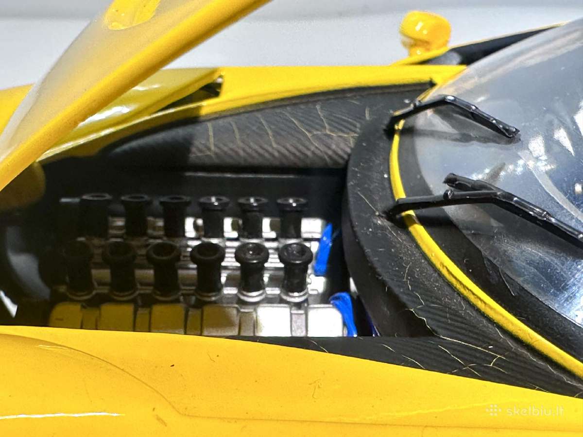 Tvr Speed 12 Yellow w/ Lights 1:18 Hot Wheels - nuotraukos Nr. 10