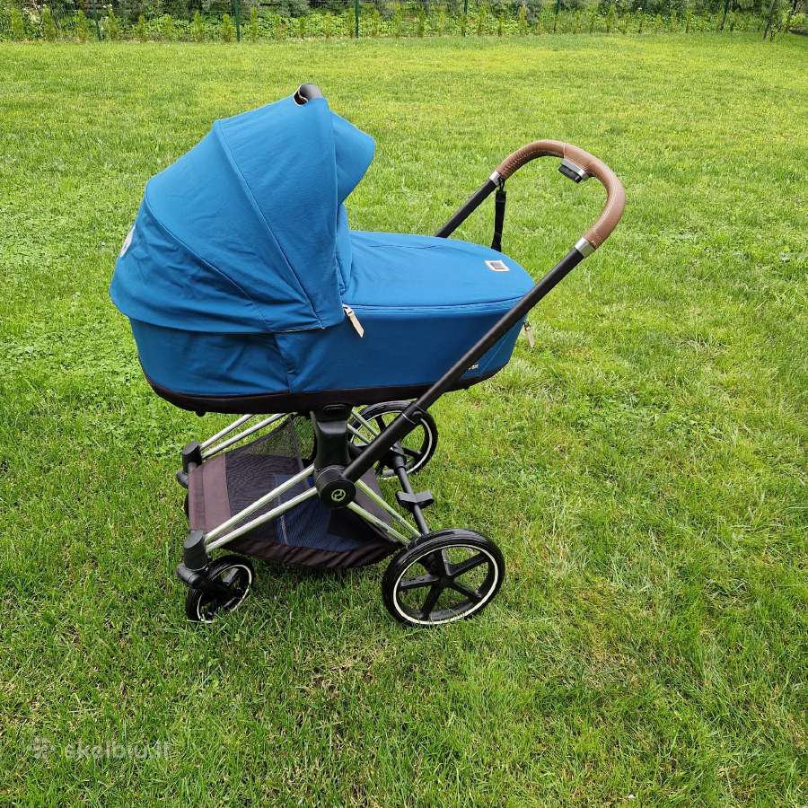 Cybex priam v4 platinum