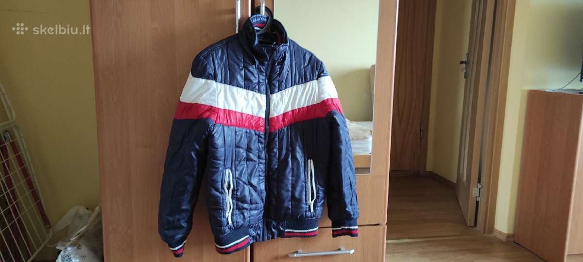 Fishbone pavasarinė striukė S dydžio