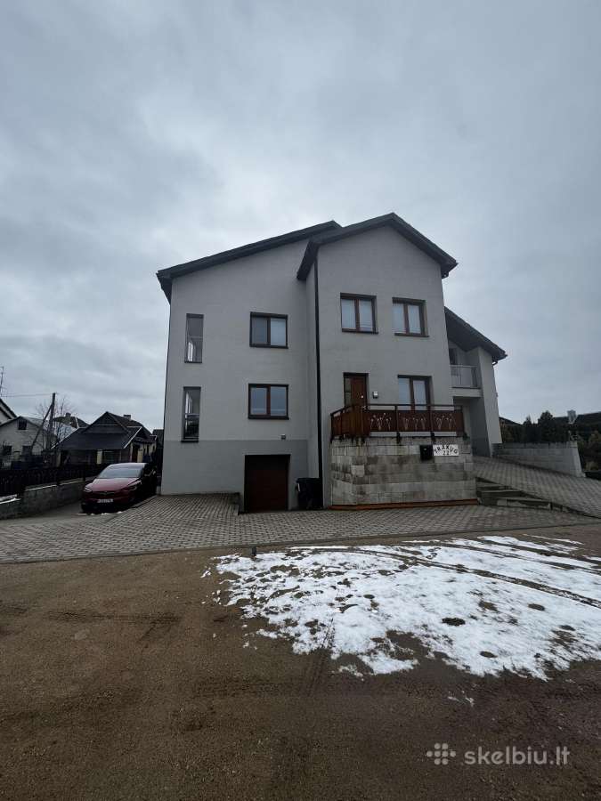 Erdvus namas Ukmergėje