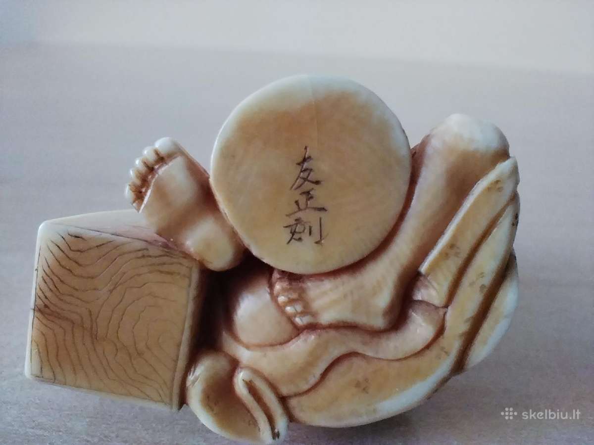 Netsuke ,berankis prašantis išmaldos''