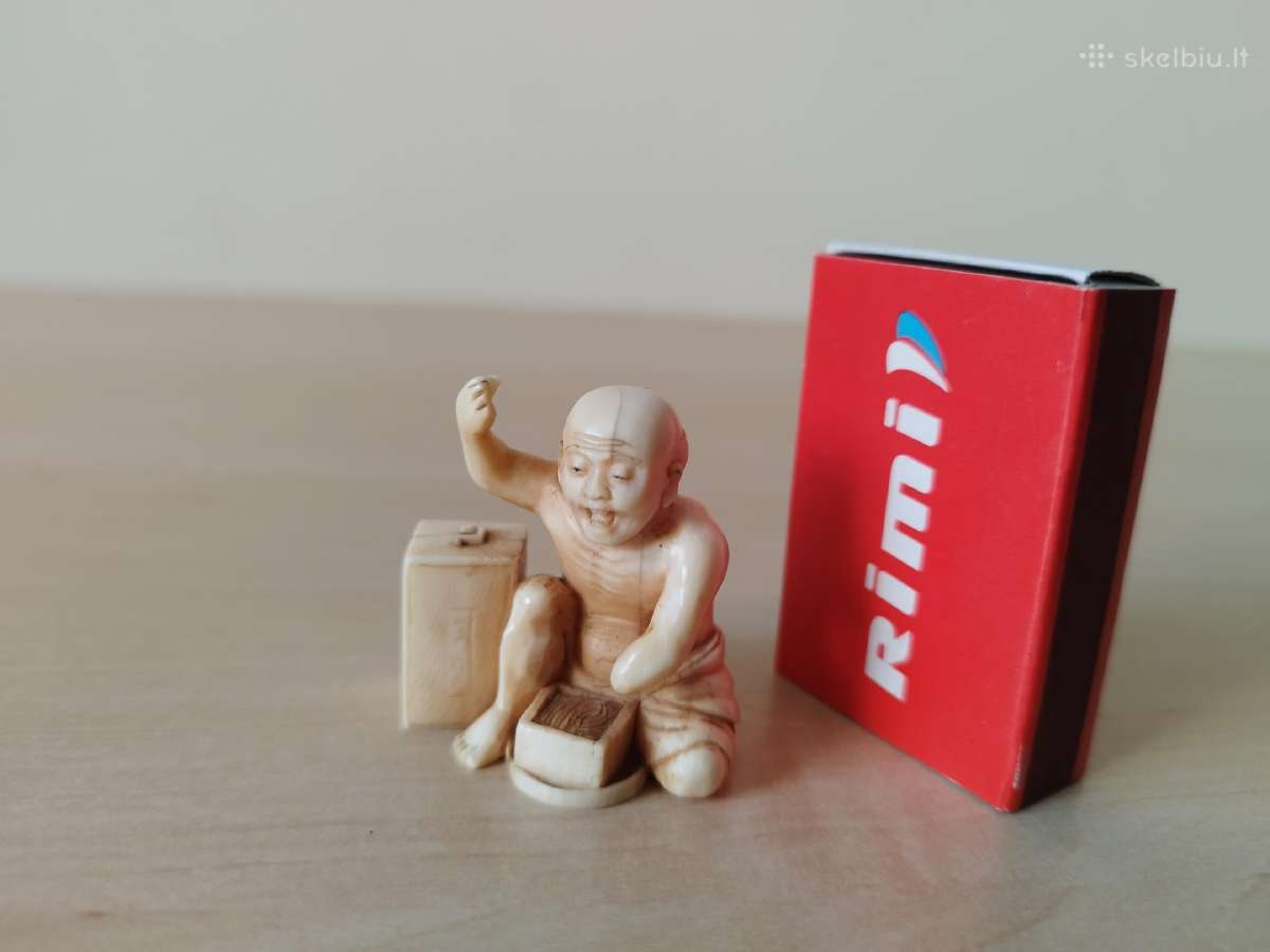 Netsuke ,berankis prašantis išmaldos'' - nuotraukos Nr. 13