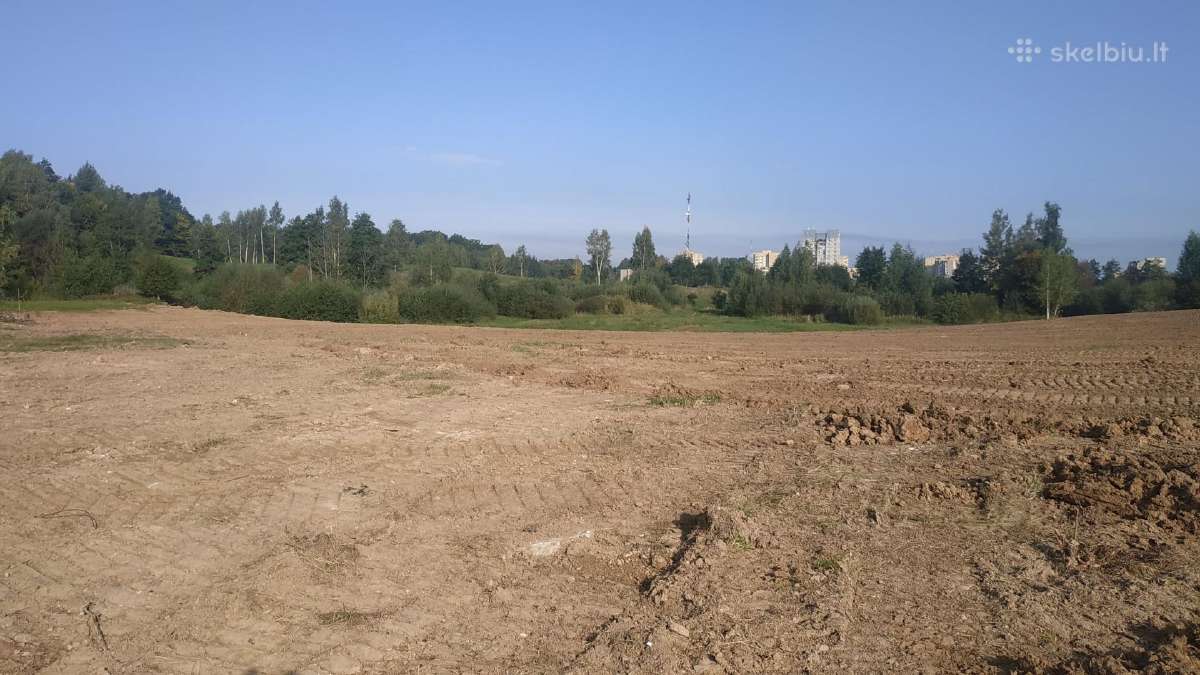 Parduodamas investicinis sklypas.
