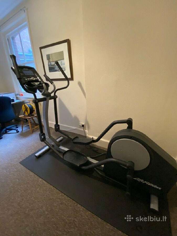 Elipsinis treniruoklis Life Fitness x1 Go