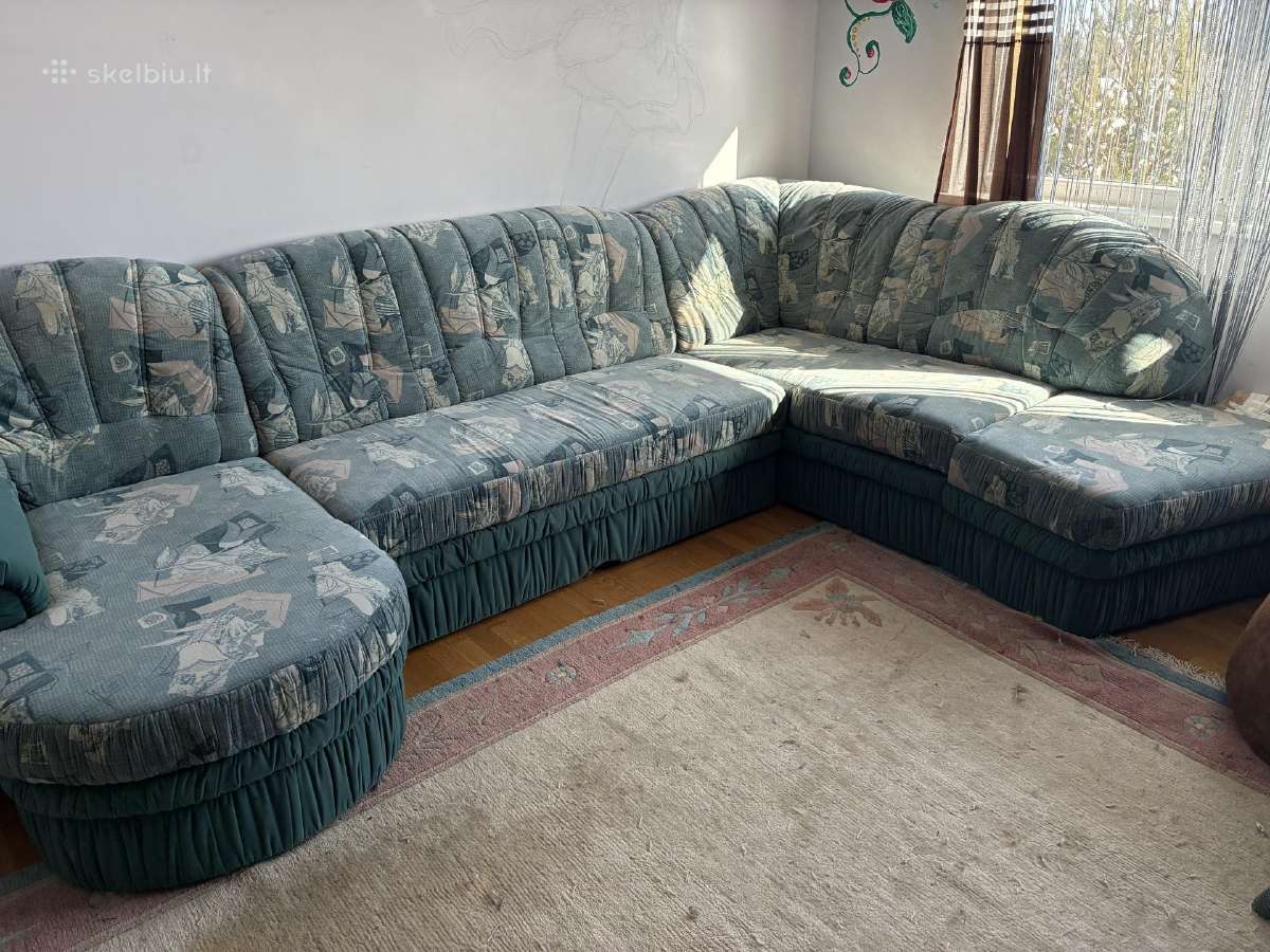 Dovanojamas minkštas miegamas kampas