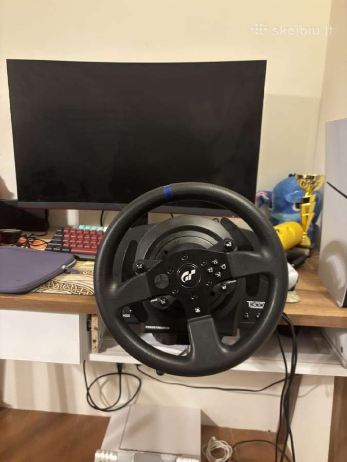 Thrustmaster t300 RS vairas