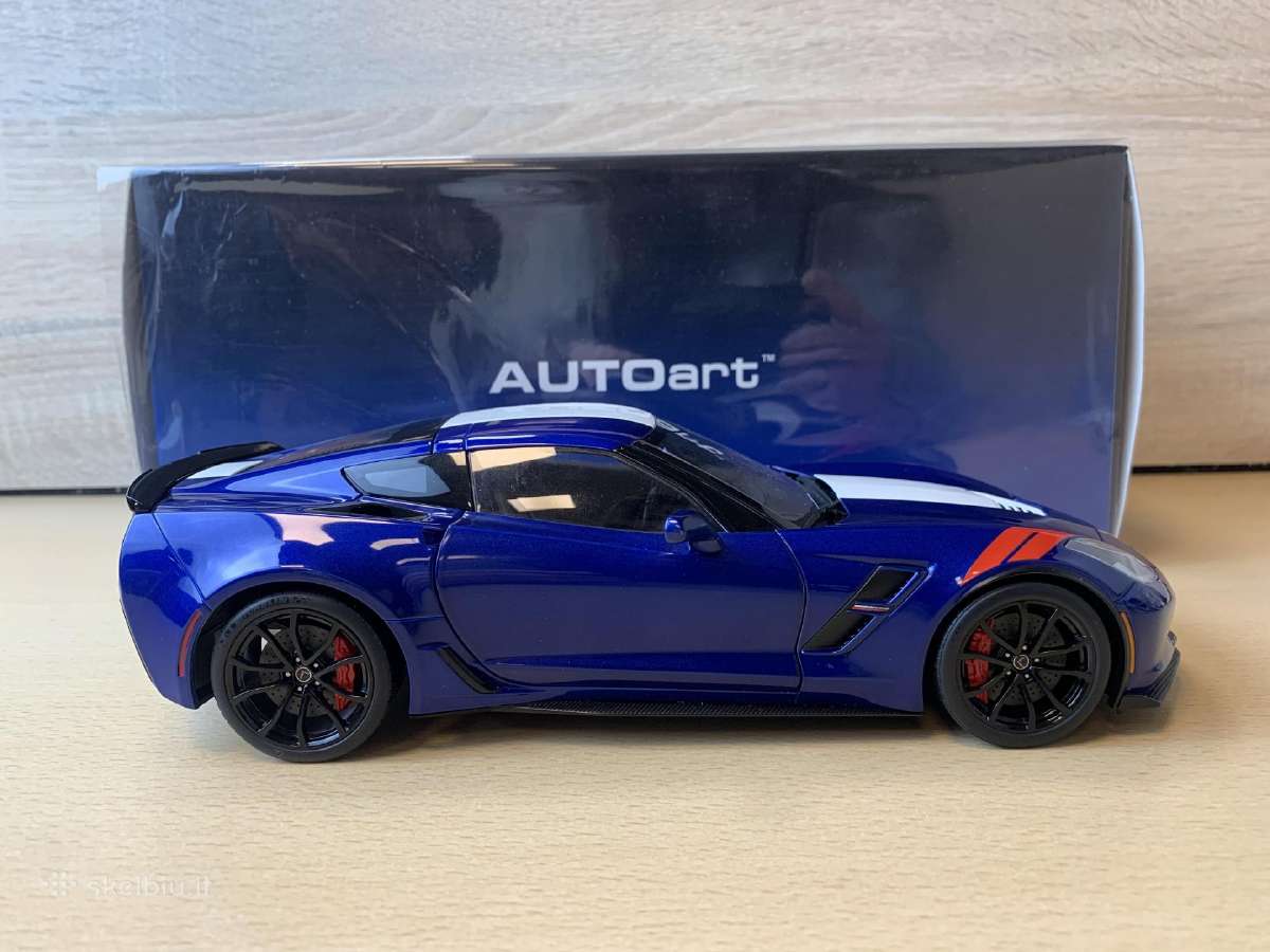 Chevrolet Corvette C7 Grand Sport 2017 1:18autoart