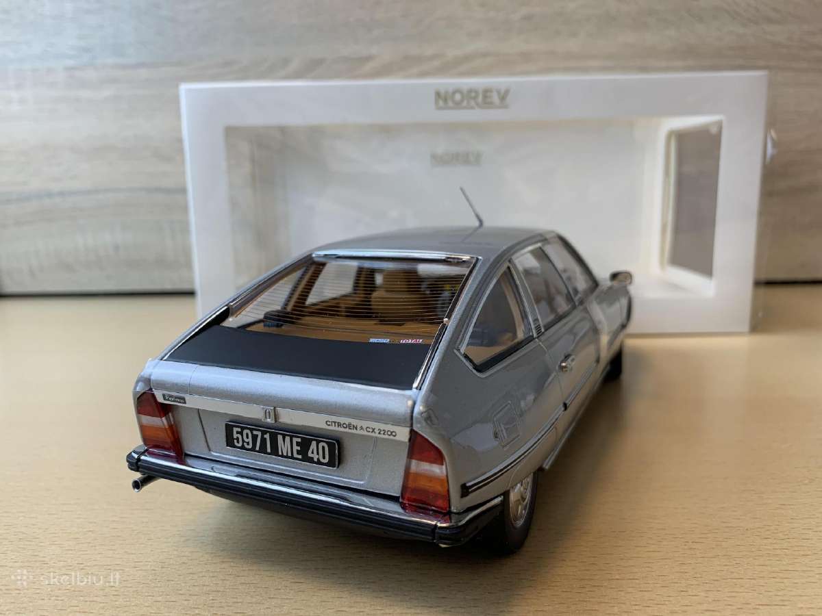 Citroen CX 2200 Pallas, 1976 - 1:18 Norev - nuotraukos Nr. 3
