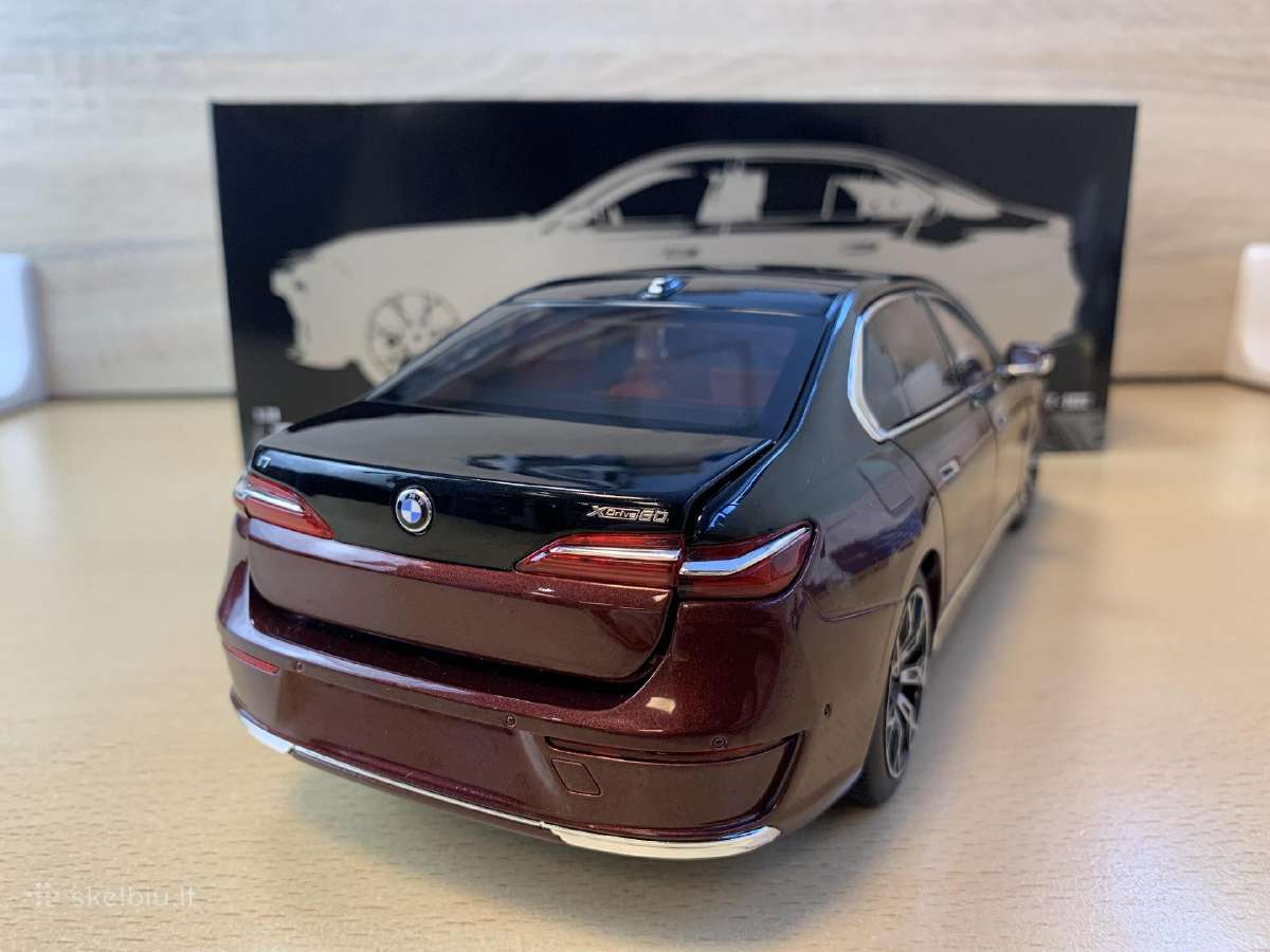 Bmw i7, 2022 - 1:18 Minichamps - nuotraukos Nr. 3