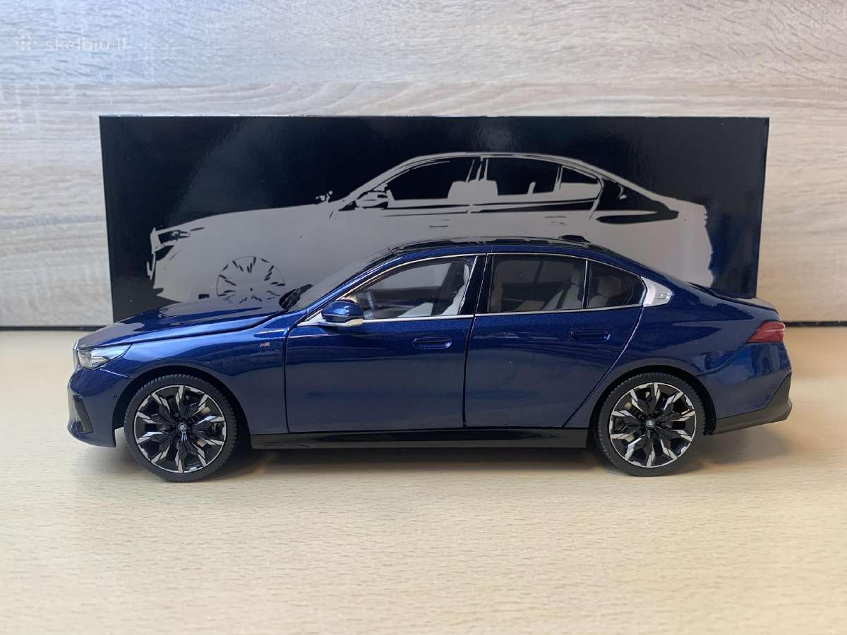Bmw i5, 2023 - 1:18 Minichamps