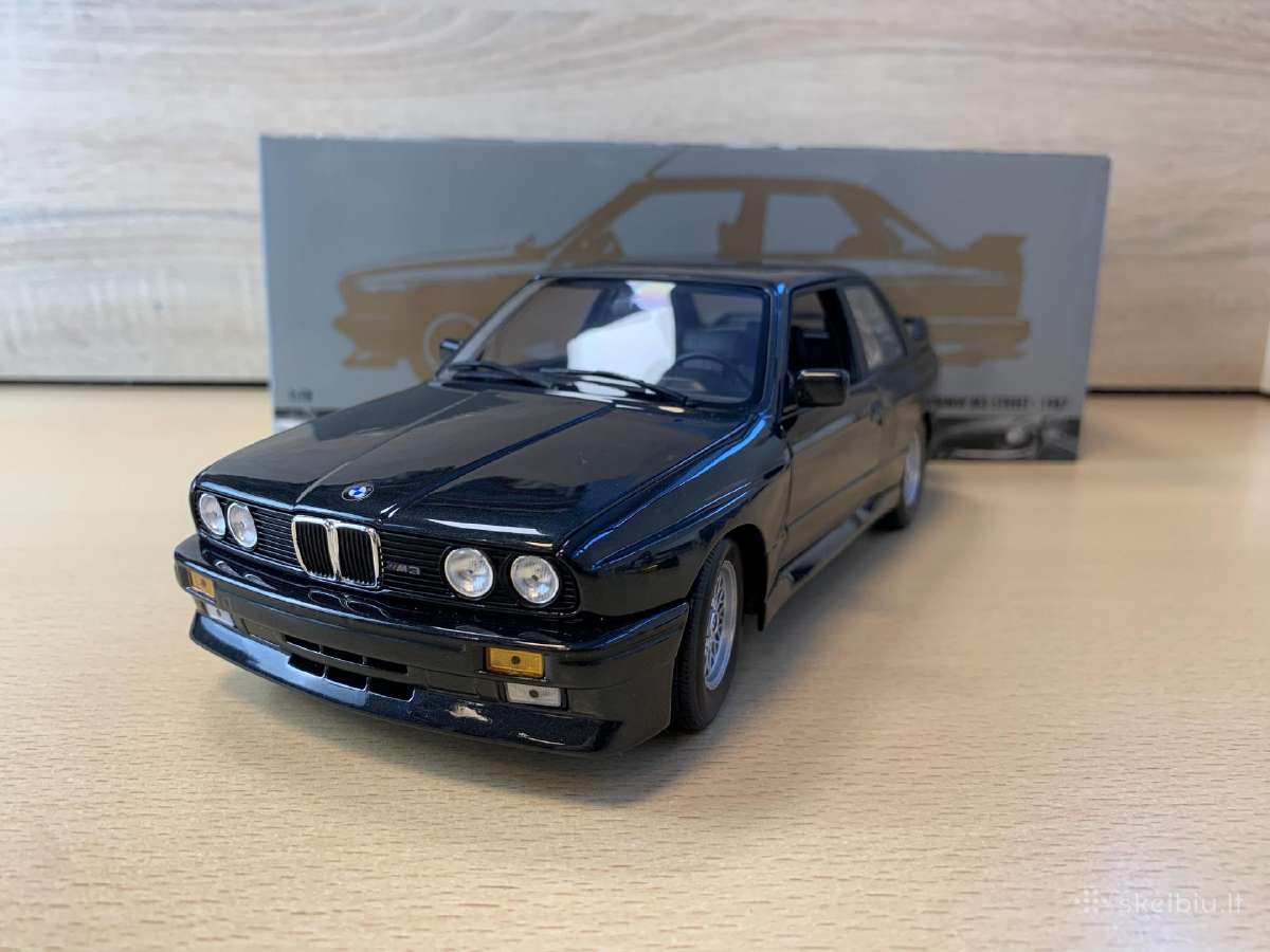 Bmw M3 (E30) Street EVO, 1989 - 1:18 Minichamps - nuotraukos Nr. 2