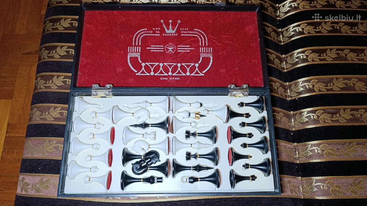 Vintažinis gamybos šachmatų rinkinys
