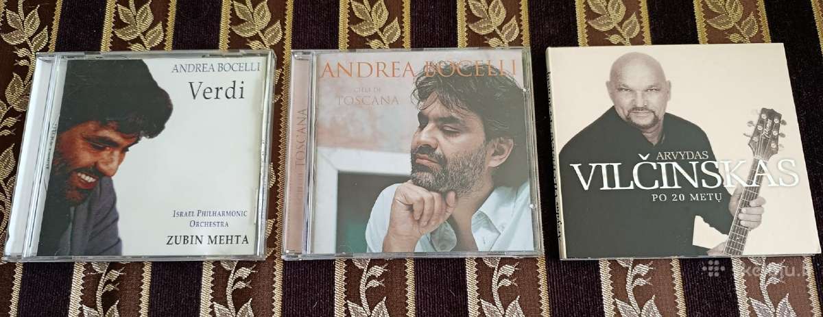 CD kompaktai
