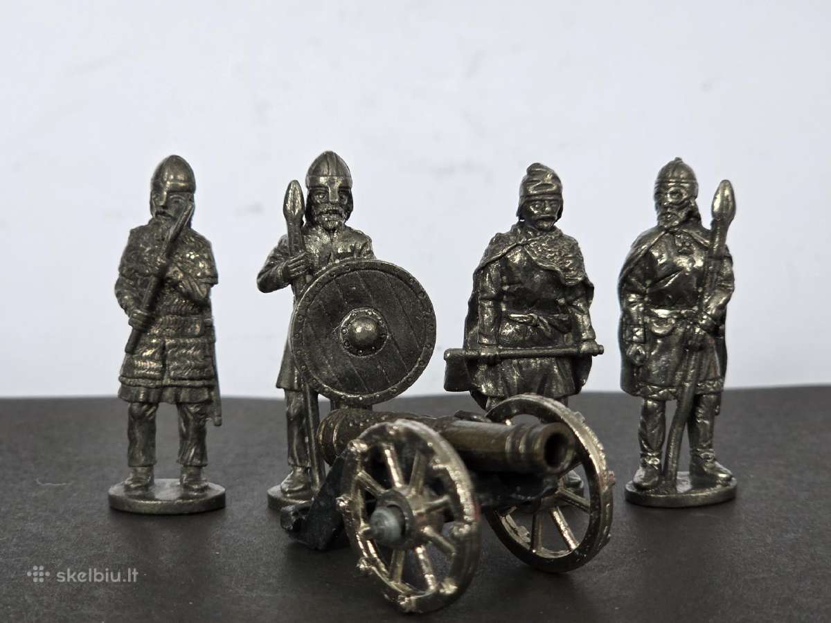 Metalinės figūrėlės. Kareivėliai. Kareivukai!