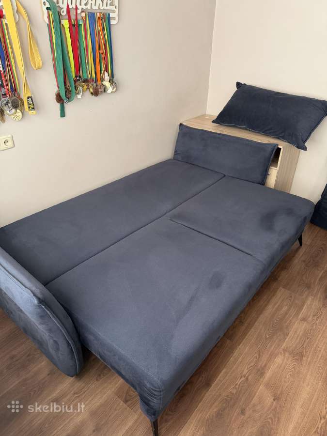 Sofa su miegamaju