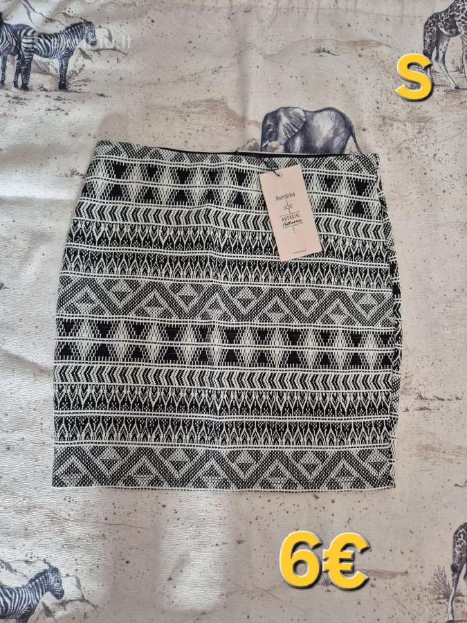 Sijonai - nuotraukos Nr. 9