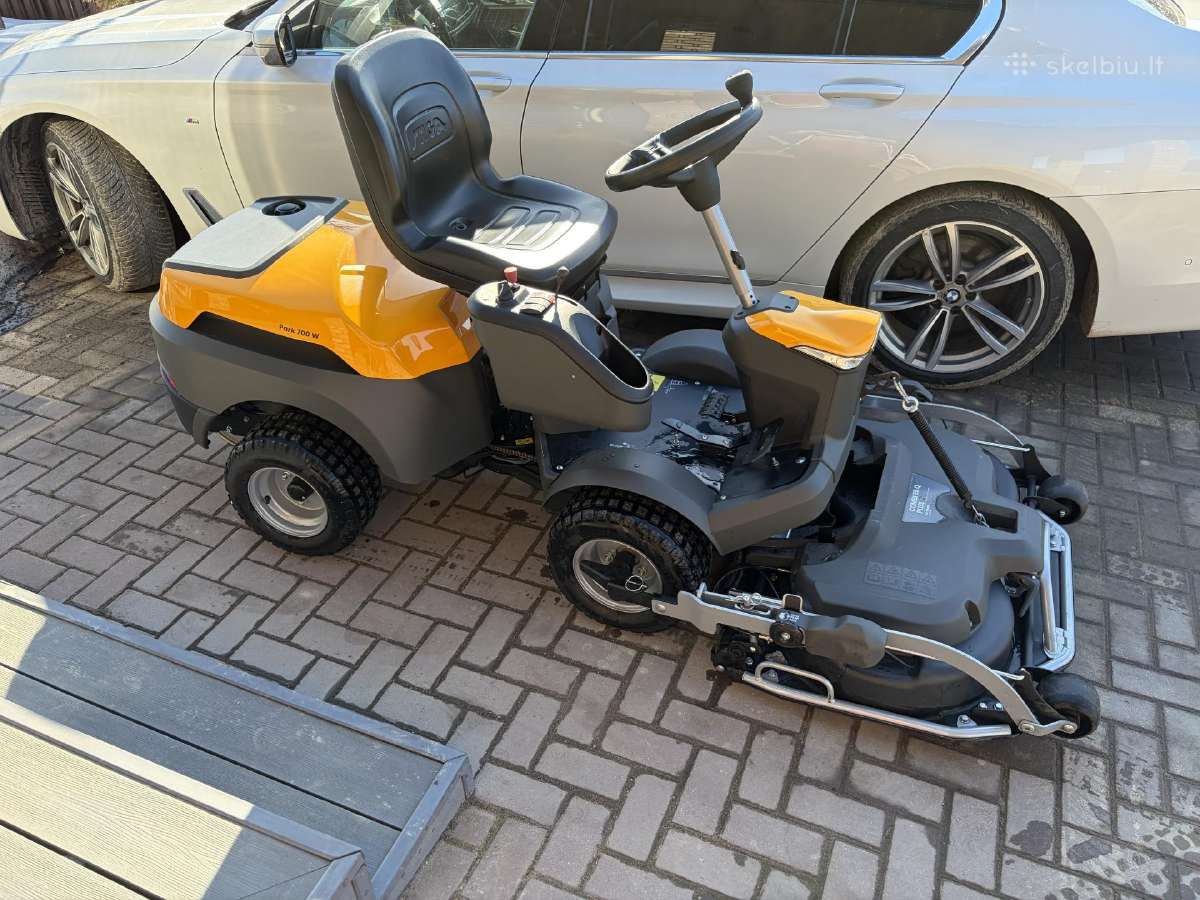Sodo traktoriukas Stiga park 700w