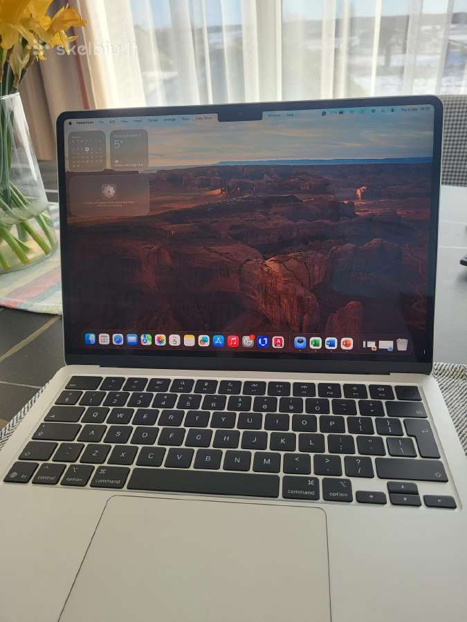 Parduodamas MacBook Air M4