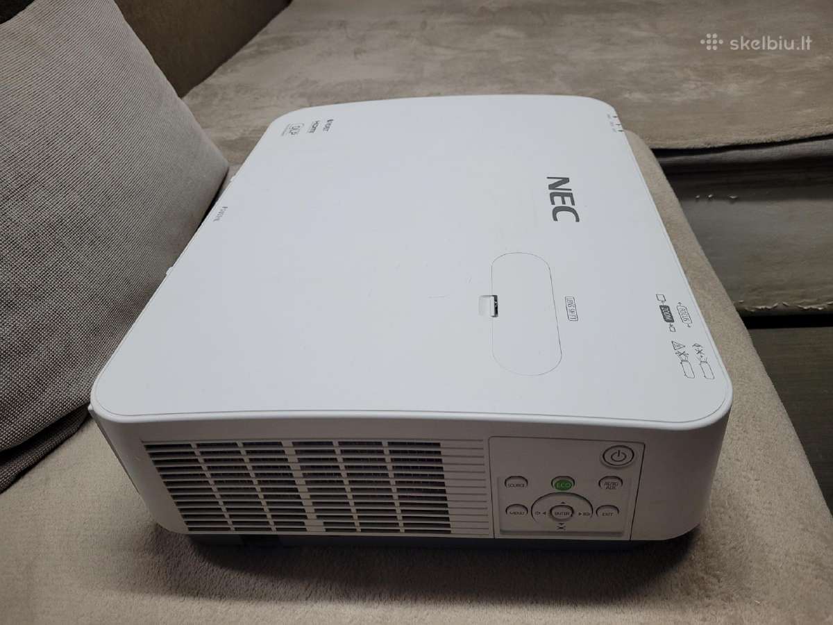 Lazerinis projektorius Nec P502ul 300e