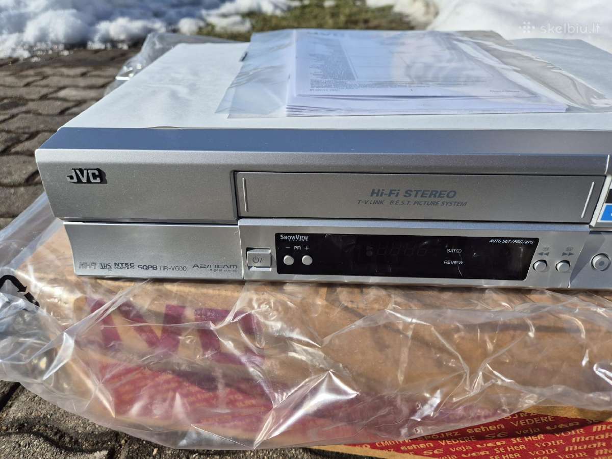 JVC video magnetofonas