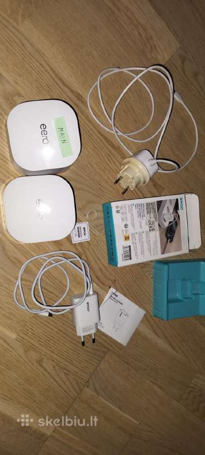 2x Amazon eero 6 mesh network maršrutizatoriai