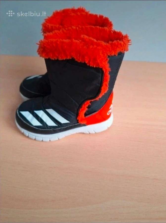 Adidas šilti batai