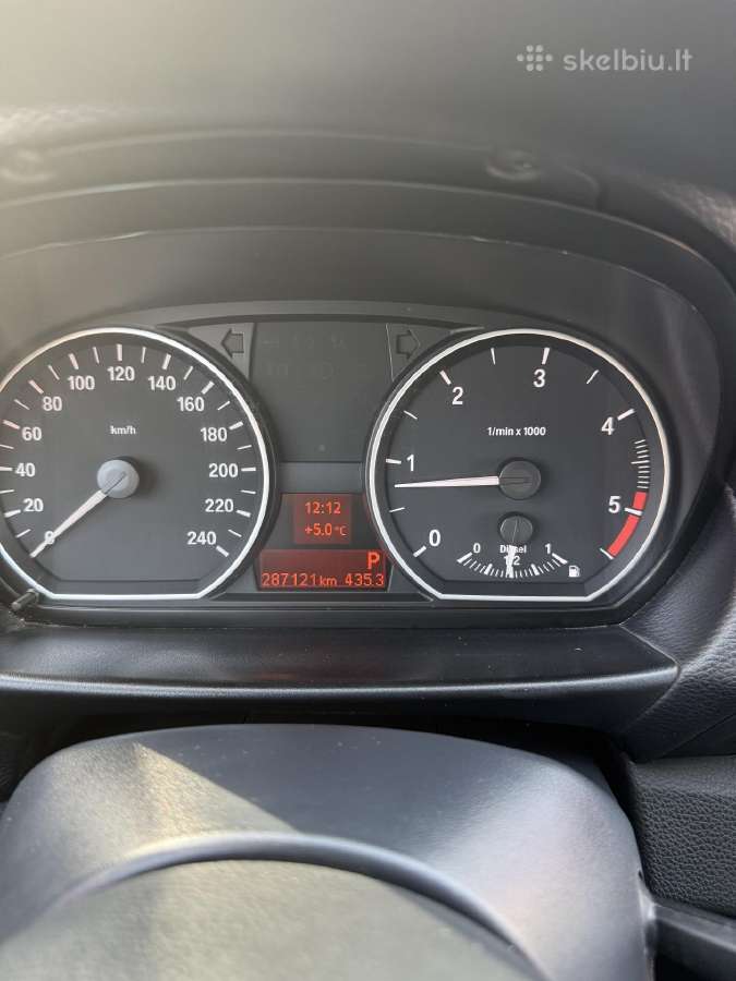 Automobilis Bmw 118 - nuotraukos Nr. 7