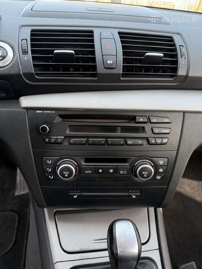 Automobilis Bmw 118 - nuotraukos Nr. 9