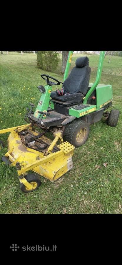 John Deere F1145